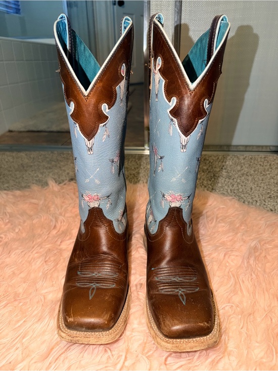 Ariat Shoes - Ariat Circuit brown  Leather Foot with Light Blue Embroidered Shaft Western